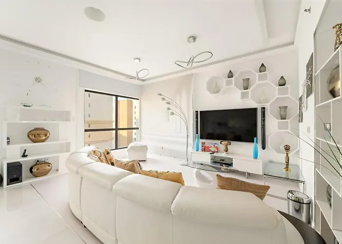 First Class 2Br Luxurious Living In Jbr