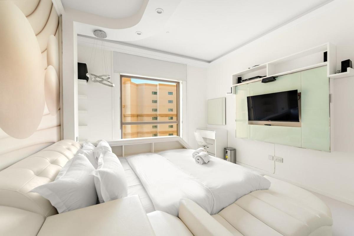First Class 2br Luxurious Living In Jbr *